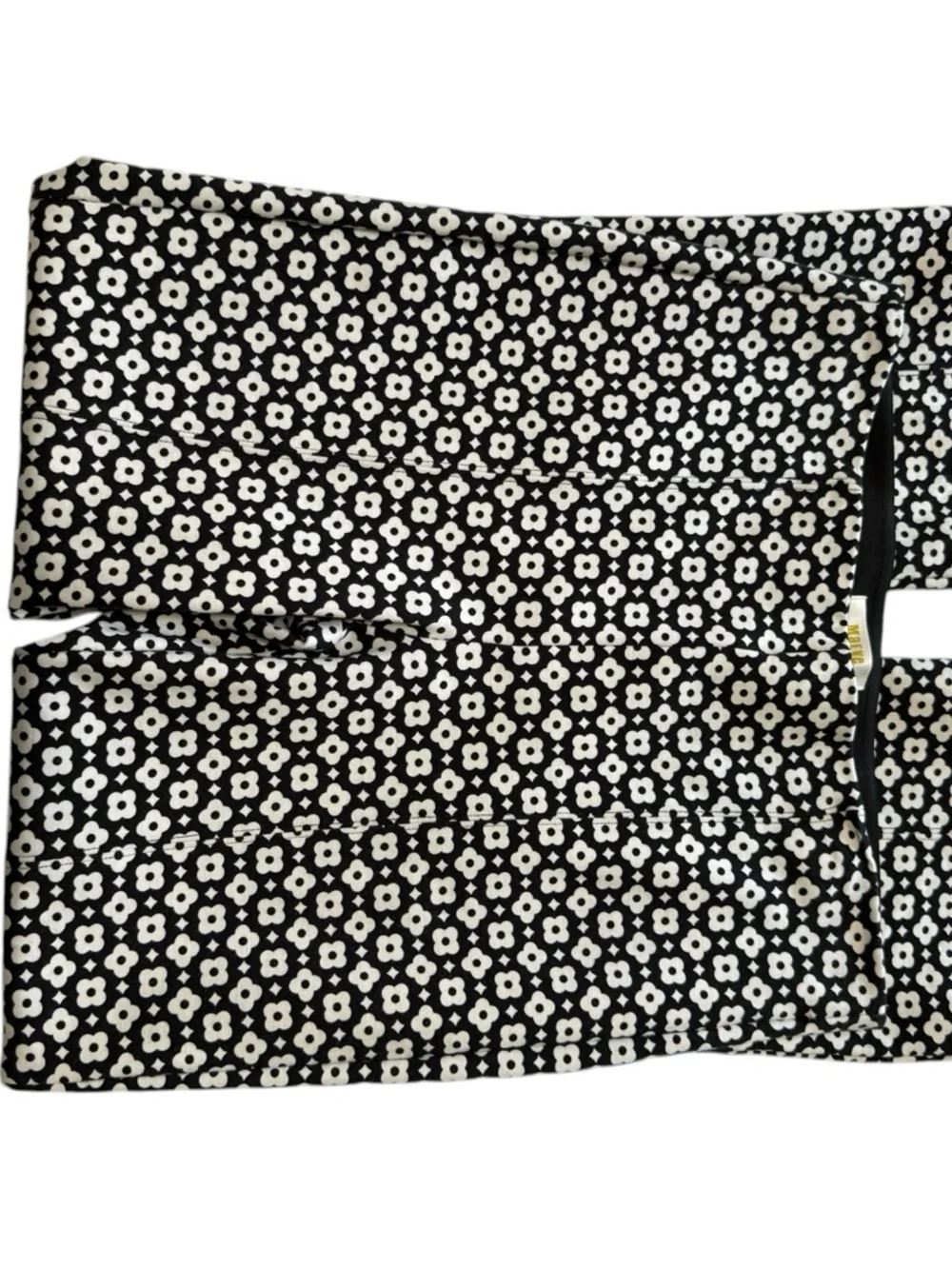 Maeve Anthropologie The Margot Flare Black & White Floral Cropped Pants size S - Picture 4 of 9